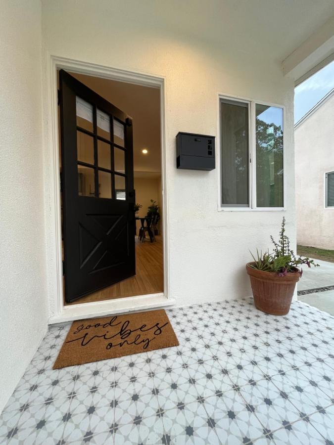 Beautiful Designer 4 Bed Near Universal Sleeps 10 Jacuzzi Los Angeles