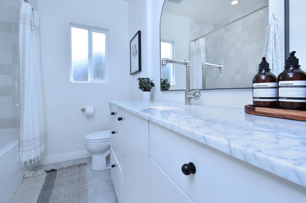 Beautiful Designer 4 Bed Near Universal Sleeps 10 Jacuzzi