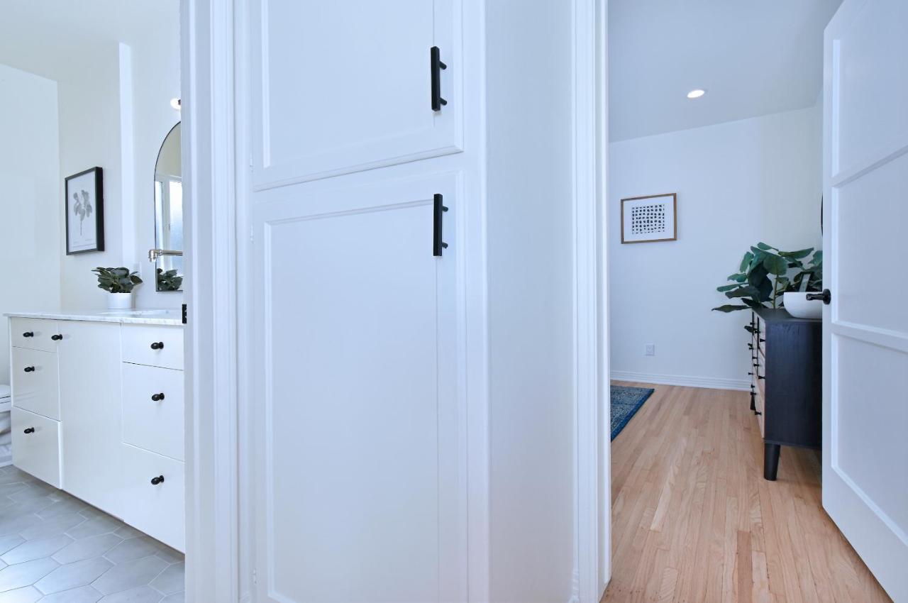 Hébergement de vacances Beautiful Designer 4 Bed Near Universal Sleeps 10 Jacuzzi